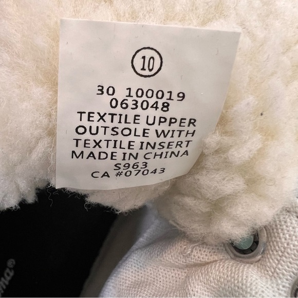 Tommy Bahama Black & White Plaid High Top Sneakers with Sherpa Size 10 - Picture 10 of 10